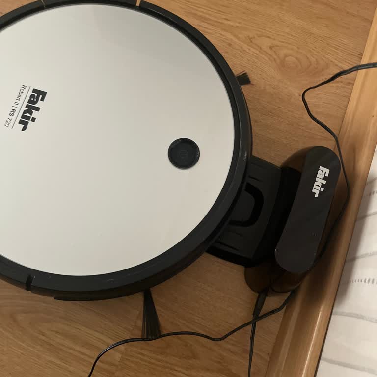 Şarj Olmayan Fakir Robert II RS 720 Robot Süpürge İçin Destek Talebi