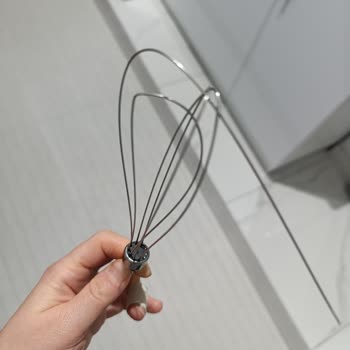 Bosch Blender Şanzıman Kapağından Kahverengi Sızıntı Ve Çırpma Telinin Parçalanması