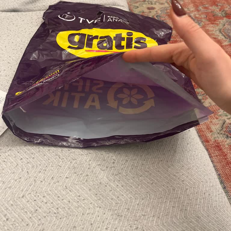 Ayıplı Poşet Ürünümün Kaybolmasına Sebep Oldu, Tazminat Talep Ediyorum