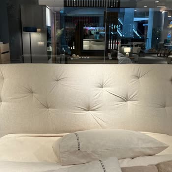 Enza Home Cante Baza Ve Başlıkta Defolu Ürün, Ücret Talebi Ve Çözüm Yok