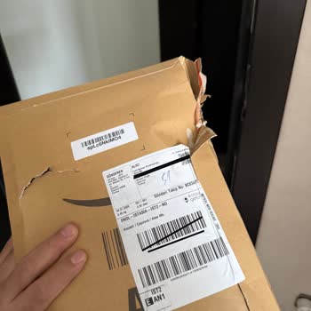 Teslim Edilen Hasarlı Ve Yırtık Paket İçin Ücret İadesi Talebi