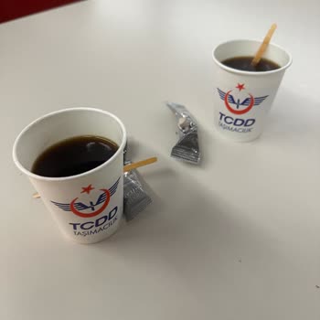 YHT Tren Kahve Sunumunda Kalite Düşüşü Ve Fiyat Şoku