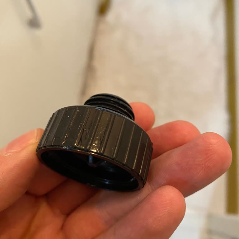 Garanti Altındaki Kırık Su Haznesi Kapağı Parçası Temin Edilemedi