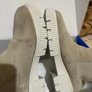 Ayakkabı Temizliği Sonrası Lekeler Ve Taban Boyasıyla Kötü Görünüm, Tam İade Talebi