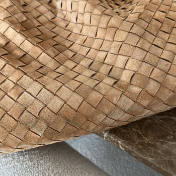 Bottega Veneta Çantamda Hızlı Renk Değişimi Ve Parçacık Dökülmesi, Yanıtsız Kalite Kontrolü