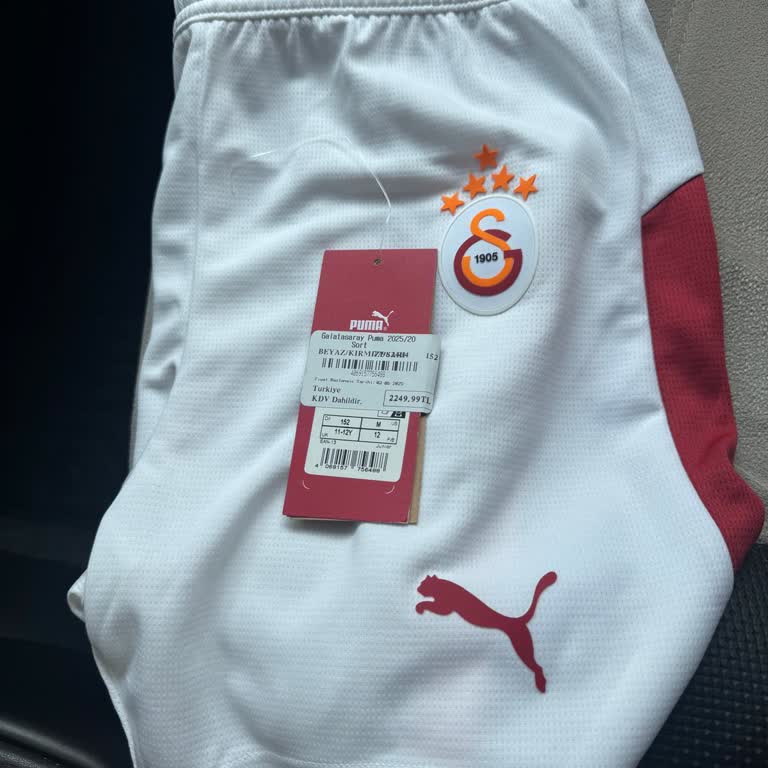 Etiketi Gösterdiğimizde Bile Şort Değişimi Reddedildi