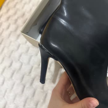 Bambi Mağazasında Kırılan Çizme Ve İade Talebinin Reddedilmesi