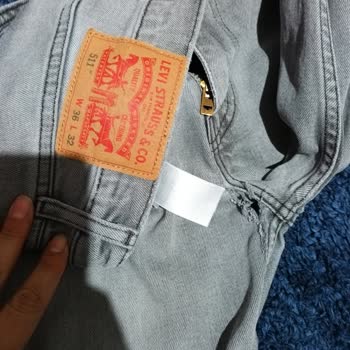 Levi's Ürünlerinde Sürekli Kalite Sorunları Ve Mağaza Çözüm Yetersizliği