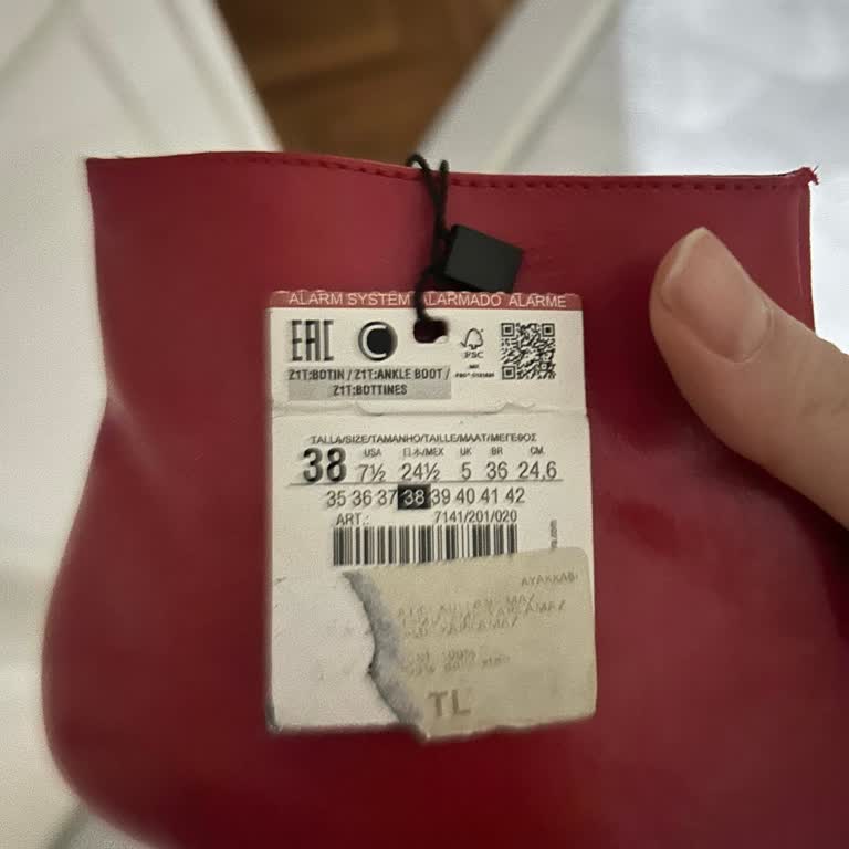 Zara’da Hediye Ayakkabı Değişim İsteği Reddedildi, Çözüm Talep Ediyorum