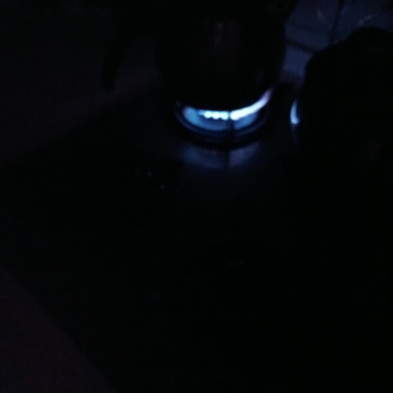 Planlı Elektrik Kesintisinin Uzaması Ve Soğukta Sağlık Tehlikesi