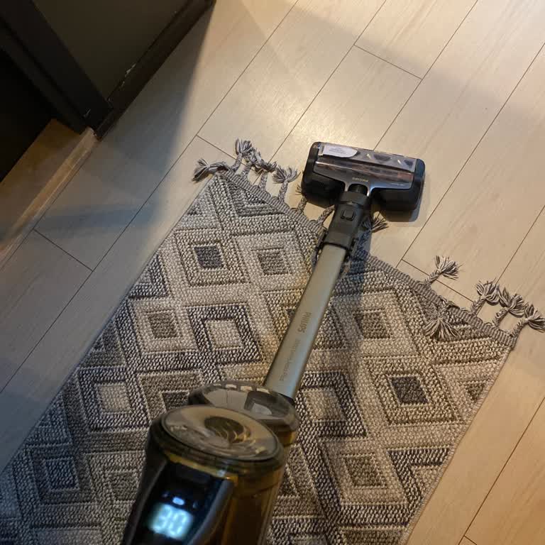 Philips El Süpürge Başlığı Sürekli Arızalanıyor, Garantili Değişim Talebi