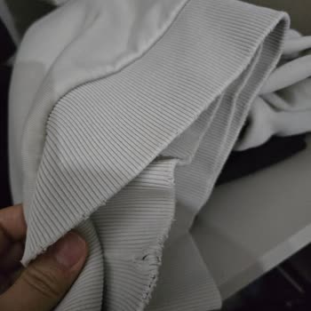 Bosch Çamaşır Makinesi Kıyafetleri Yırtıyor, Değişim Talebi