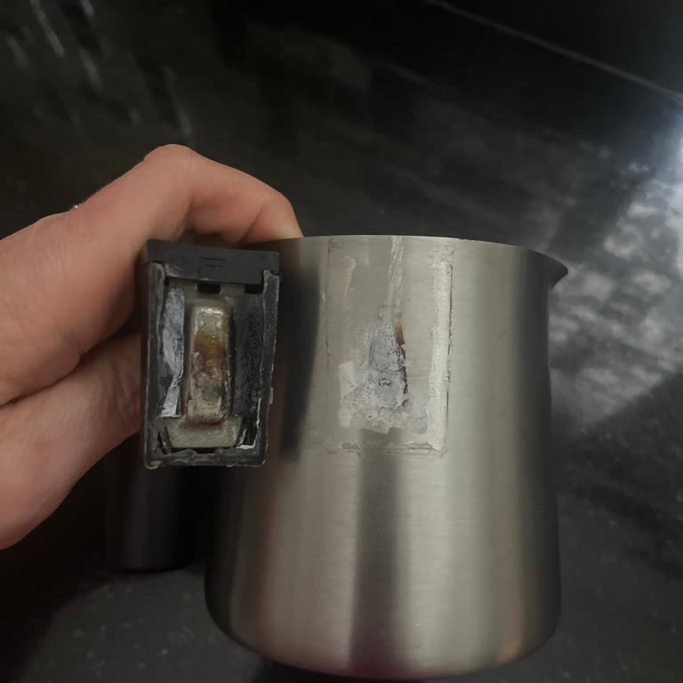 Arçelik Telve Kahve Makinemde Cezve Parçası Kaynak Yerinden Ayrıldı