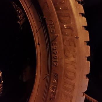 Satın Alınan 2025 Üretim Lastiklerin 2024 Olarak Gönderilmesi Ve Ödemenin Yapılmaması