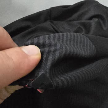 Ayıplı Galatasaray Formasında Lisans Ve Arma Sökülmesi, Değişim Talebi