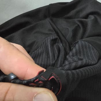 Ayıplı Galatasaray Formasında Lisans Ve Arma Sökülmesi, Değişim Talebi