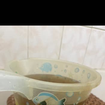 Duşta Çamurlu Su Ve İSKİ Müşteri Temsilcisi Üzerine Şikayet