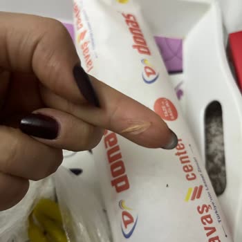 Donas’tan Gelen Tavuk Dürüme Tüy Çıktı: İade Talebi