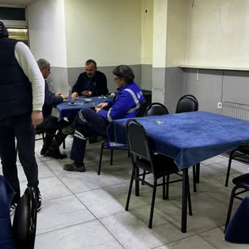 İSKİ'den Hürriyet Mahallesinde Su Taşkınına Acil Müdahale Ve Personel İncelemesi