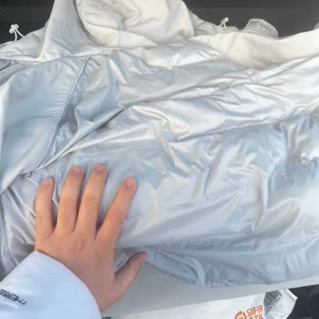 Mavi Cekette Hızlı Kumaş Bozulması Ve Değişim Talebi