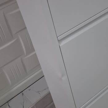 Hasarlı Ayakkabı Dolabı Teslimatı Ve Yavaş Çözüm Süreci