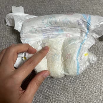 Molfix 4 Maxi Bebek Bezinde Orta Kısımdan Sızdırma Ve Ücret İadesi Talebi