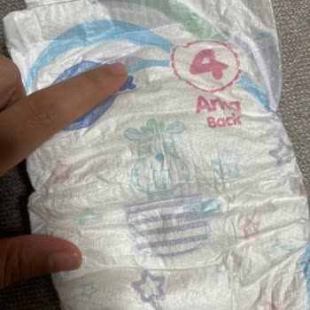 Molfix 4 Maxi Bebek Bezinde Orta Kısımdan Sızdırma Ve Ücret İadesi Talebi