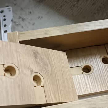 Eksik Ve Yanlış Parçalarla Gelen Işıklı Masa Montajı Yapılamıyor