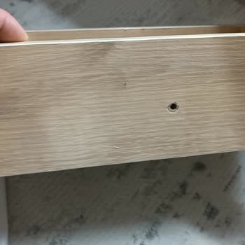 Eksik Ve Yanlış Parçalarla Gelen Işıklı Masa Montajı Yapılamıyor