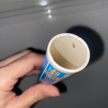 Şok Market’te Bayat Ve Kurtlanmış Yumurta Ve Bonibon