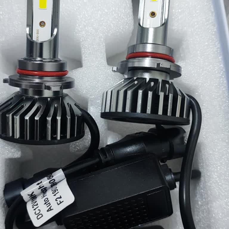 Reklamda Görülen Mercekli Xenon Yerine Düz LED Far Gönderildi