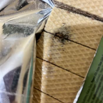 Eti Hoşbeş Gofretti Görülen Siyah Lekeler Sağlık Güvenliğini Tehdit Ediyor