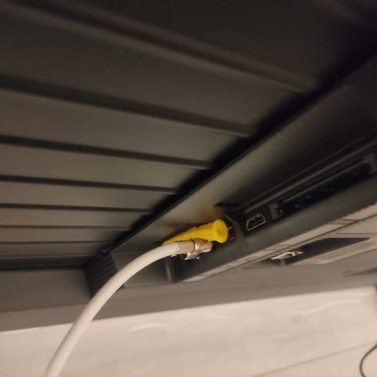 Samsung TV'de Fabrika Hatası Kabul Edilmiyor, Değişim Süreci Oyalıyor