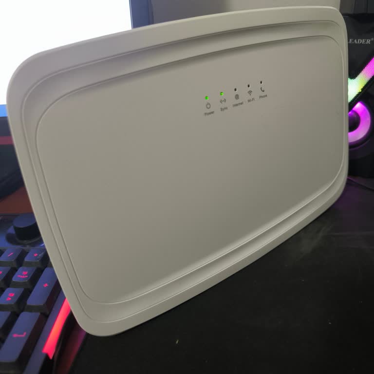 İnternet Hızında Ve Ücretsiz Kampanya Sözleşmeye Uymuyor, Modem Arızalı Ve İade İmkânı Yok