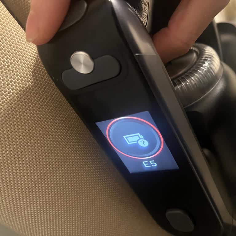 Philips Aquatrio 9000 Süpürgemde E5 Hatası Ve Kullanılamaz Durum