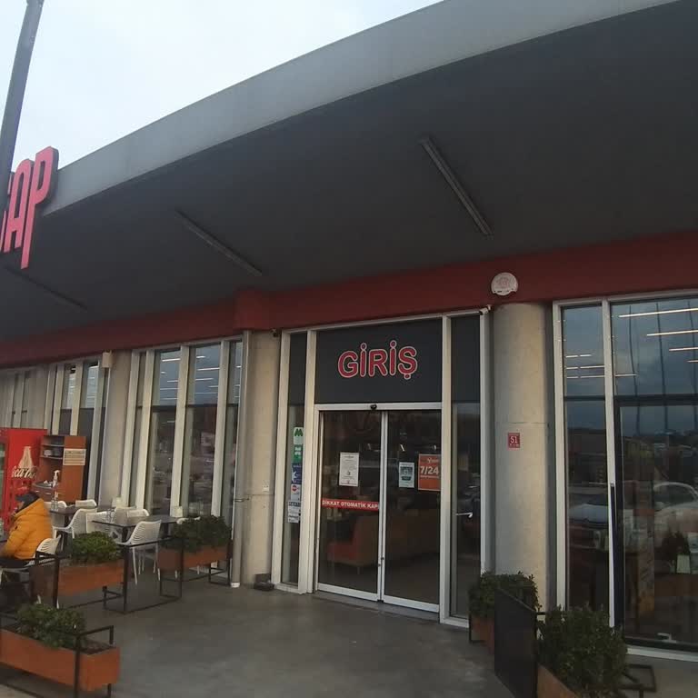 Köfteci Yusuf Şubesinde En Kötü Döner Ve Ciddiye Alınmayan Şikayet