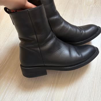 Elle Shoes Botunda Kısa Sürede Çatlamalar Ve Geciken İade Süreci