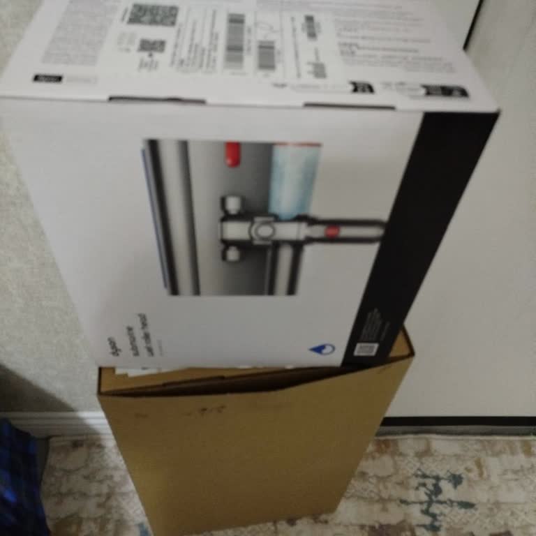 Dyson V12 Süpürge Koli Eksik, Cevap Yok Ve Acil Gönderim Talebi