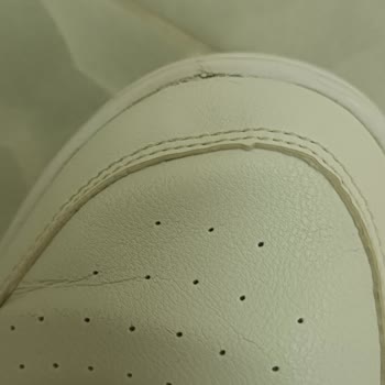 Üç Ayda Kenar Açılan Reebok Ayakkabı İçin İade Ve Değişim Talebi