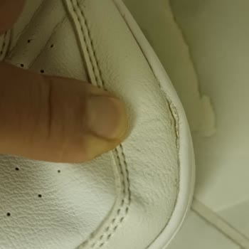 Üç Ayda Kenar Açılan Reebok Ayakkabı İçin İade Ve Değişim Talebi