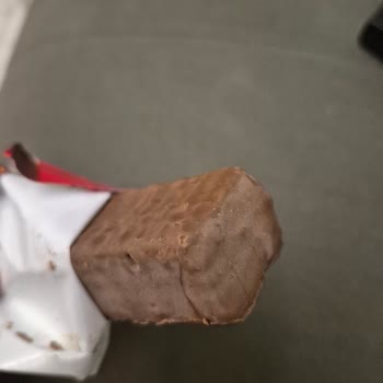 Ülker Laviva Selection Çikolatalarında Üretim Kalitesi Sorunu Ve Bayat Tat Şikayeti