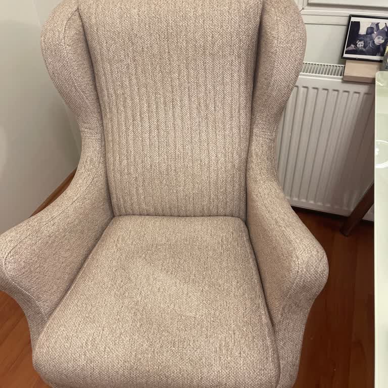 Teslimat Gecikmesi Ve Sert Koltuk Nedeniyle Memnuniyetsizlik