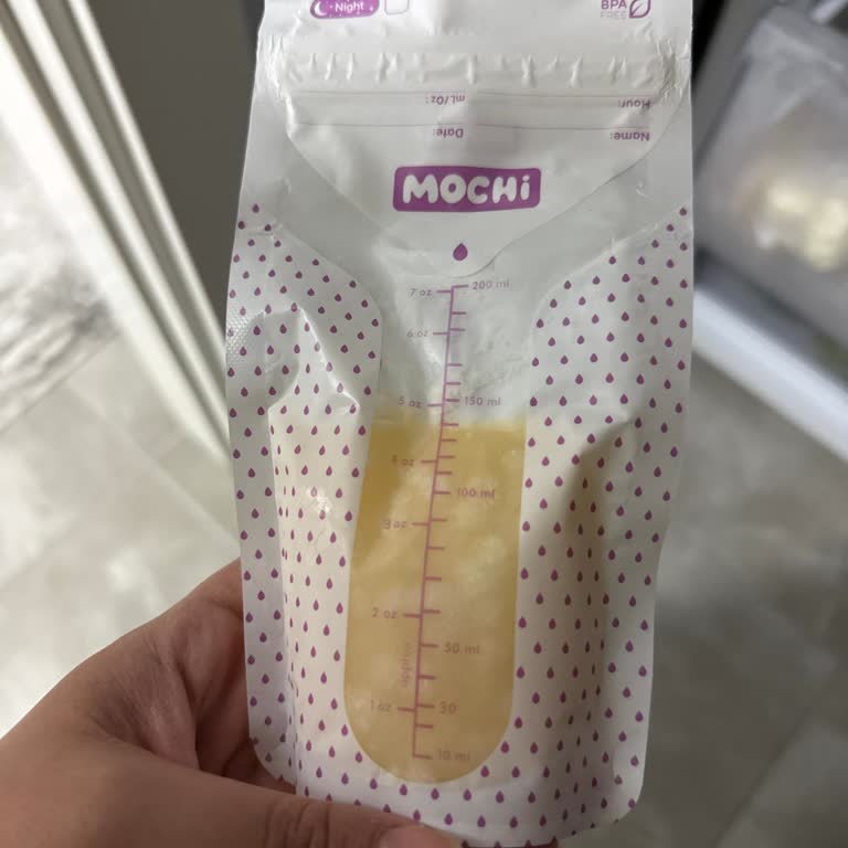 Mochi Süt Saklama Poşetlerinde Plastik Koku Ve Tat: Bebeklerin Sağlığına Risk