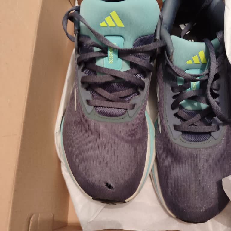 Adidas Ayakkabısında 2 Haftada Yırtılma Ve İade Reddi