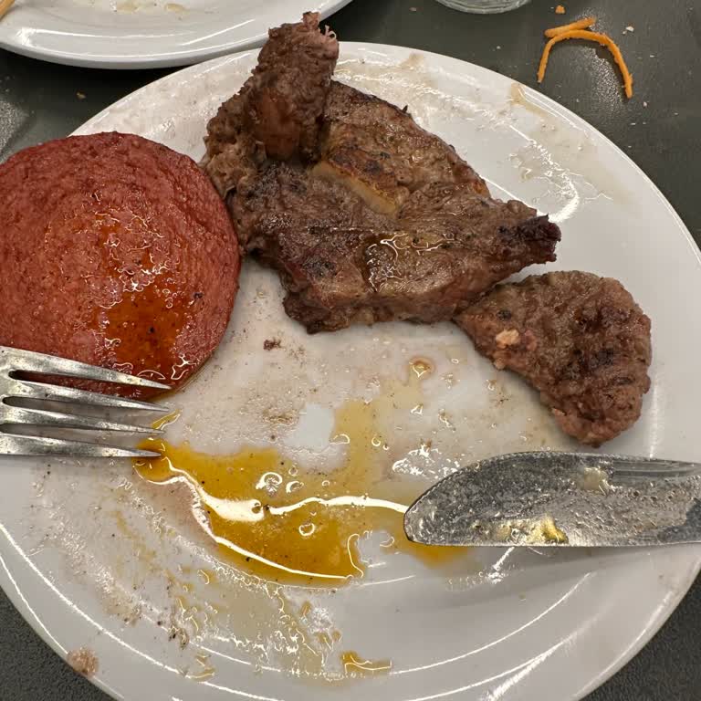 Köfteci Yusuf Şubesinde Uzun Bekleme Süresi ve Çiğ Ürün Sorunu