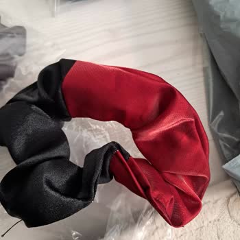 Guccizade Uzun Gecikme ve Eksik, Yanlış Renkli, Kusurlu Ürün Gönderimiyle Büyük Mağduriyet