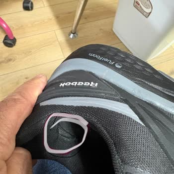 Kısa Sürede Yırtılan Ayakkabıda Üretici Hatası Olmadığı İddiası Ve İade Talebi