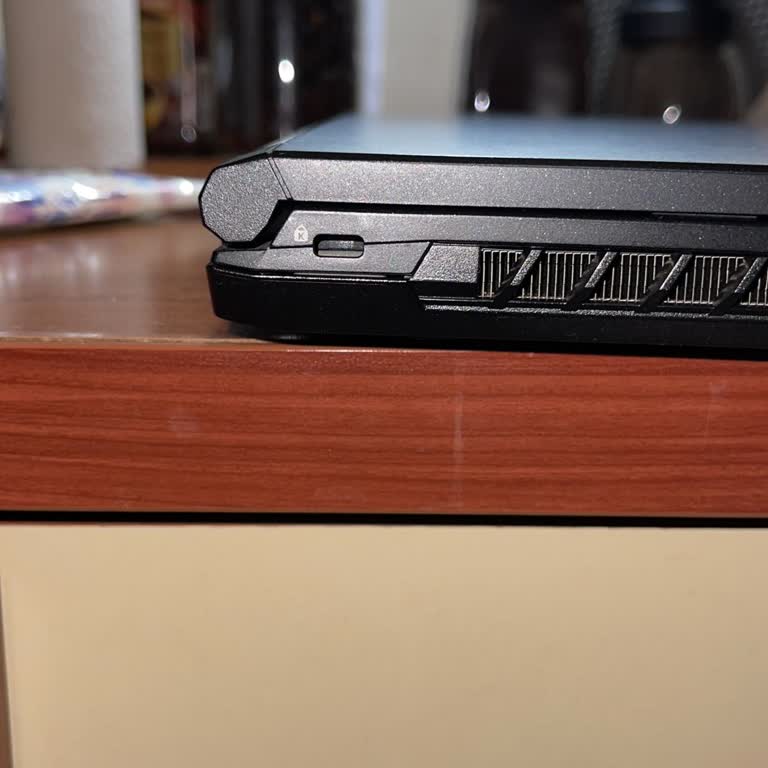 Monster Notebook Servisinde Kırık Arka Kapak İçin 2090 TL Ücret Talebi Ve Sorumluluk Reddi