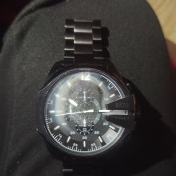 Su Geçirmez Olması Gereken Diesel Saat Kısa Sürede Buharlandı Ve Müşteri Hizmetleri Yardımcı Olmadı