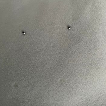 Bluzdaki Taşların Düşmesi Ve Değişim Talebim